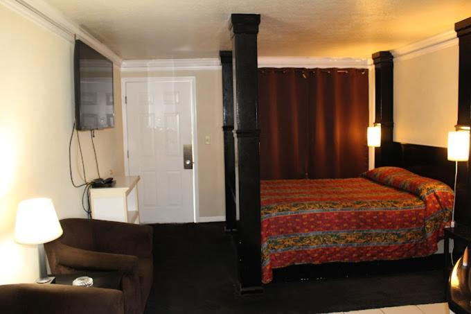 אינדיאנפוליס Blisspoint Inn Fka Motel 6T7 מראה חיצוני תמונה