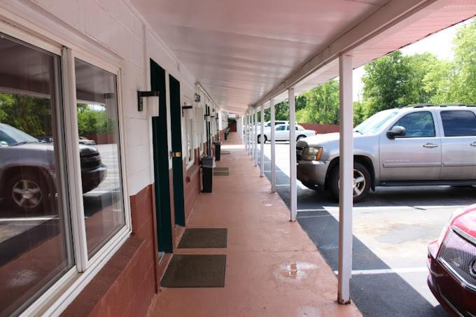 אינדיאנפוליס Blisspoint Inn Fka Motel 6T7 מראה חיצוני תמונה