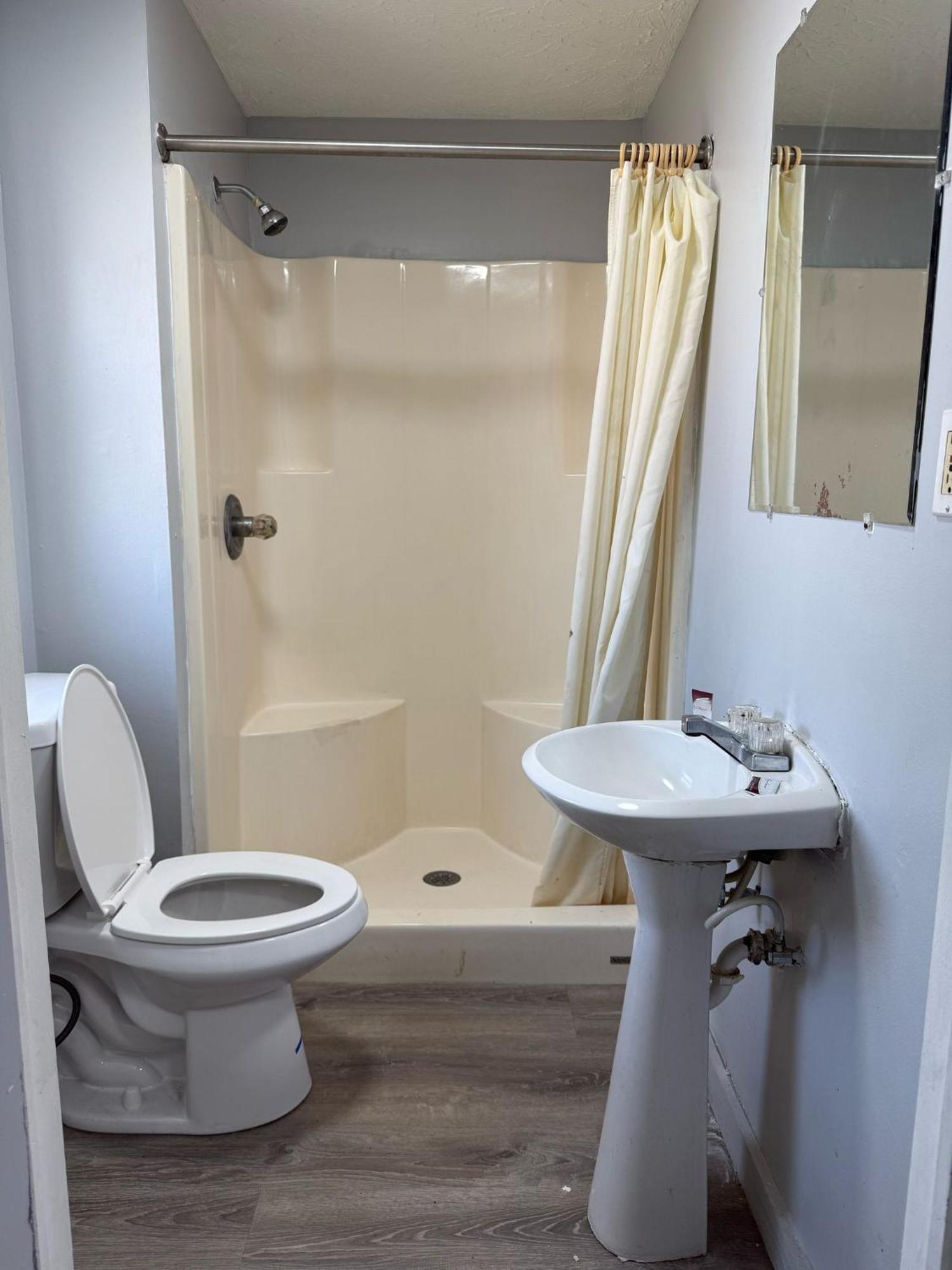 אינדיאנפוליס Blisspoint Inn Fka Motel 6T7 מראה חיצוני תמונה