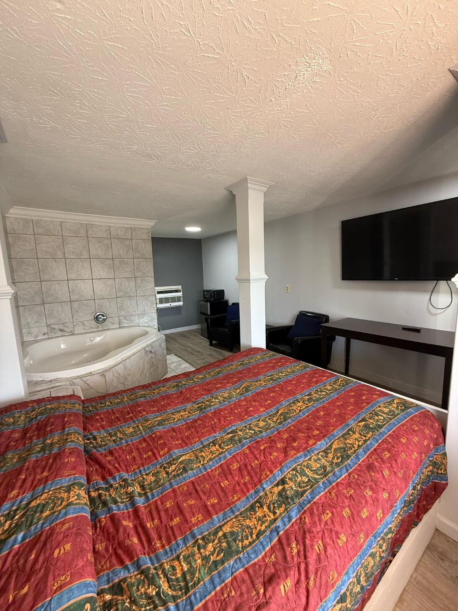אינדיאנפוליס Blisspoint Inn Fka Motel 6T7 מראה חיצוני תמונה